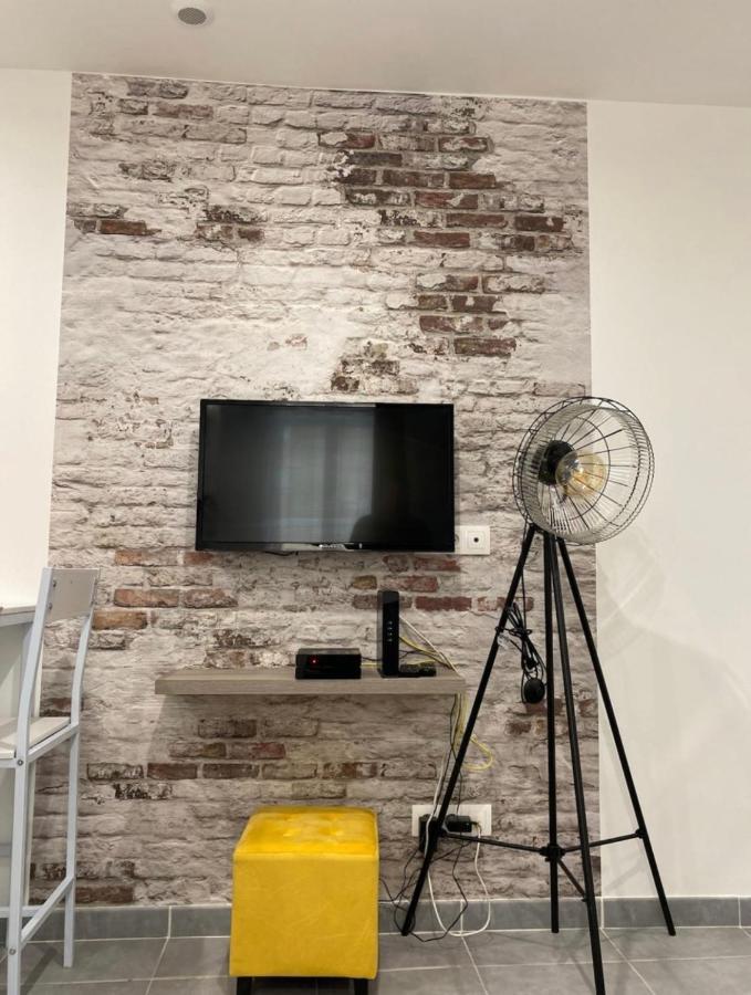 Studio 23M2 Moderne Hypercentre - Arenes A 2 Min Nîmes Esterno foto